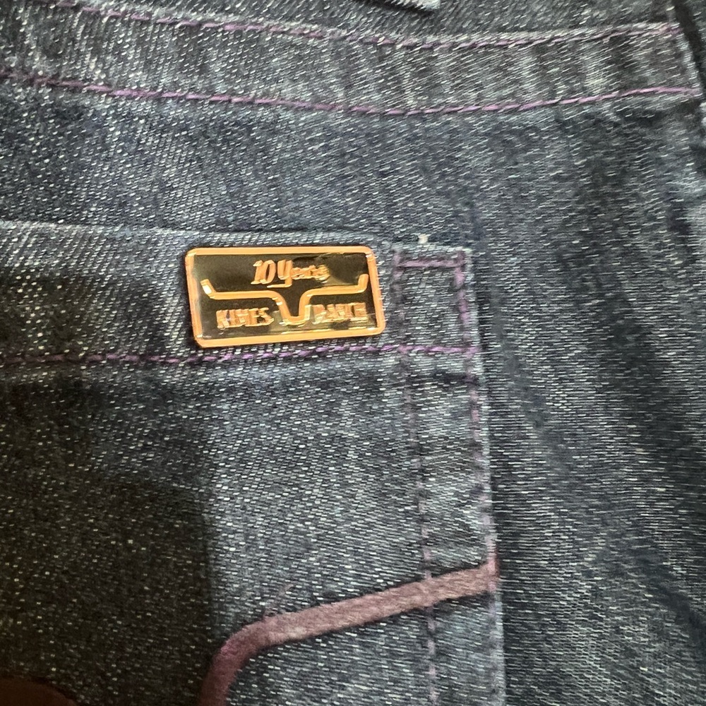 Kimes Ranch “Betty” 10 year anniversary with raspberry stitching 6/38